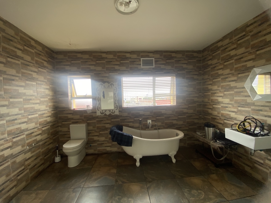 6 Bedroom Property for Sale in Mount Pleasant Western Cape